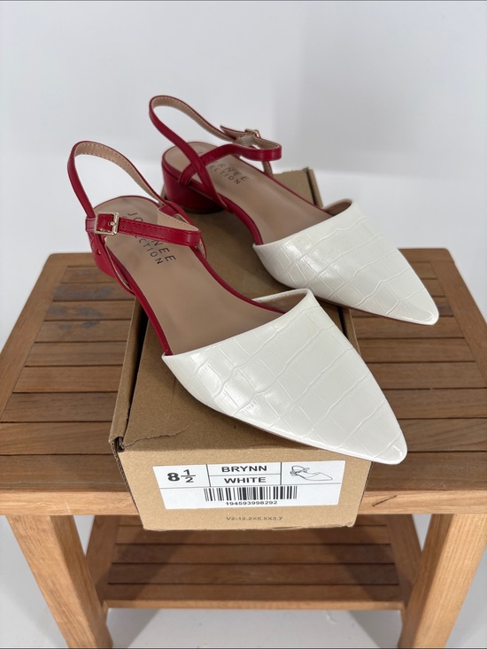 Journee Collection Shoes - New Journee collection White Pointed Slingback Flats with Red Straps size 8.5